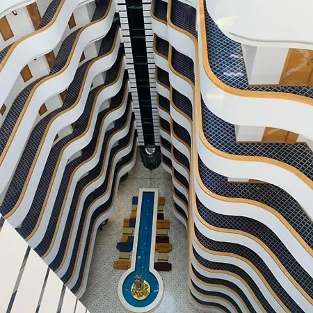 Azura Park 公寓