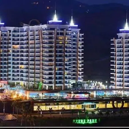 Azura Park 公寓